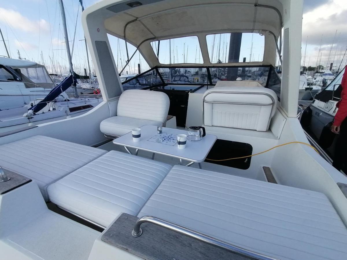 Sejour Insolite Sur Un Yacht. Bateau Hotel A Quai. La Rochelle  Eksteriør billede
